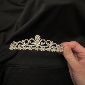 Vintage Crystal Rhinestone Tiara Headpiece - Silver